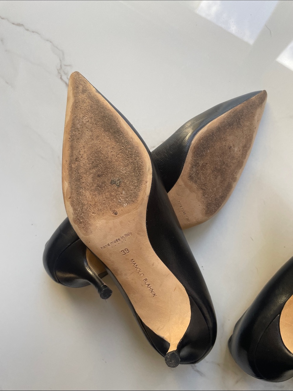 2 pairs of Manolo kitten heel pumps - Picture 4 of 5
